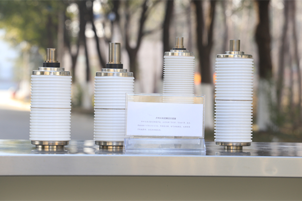 真空開(kāi)關(guān)管絕緣外殼采用玻璃材料，優(yōu)勢(shì)多多！