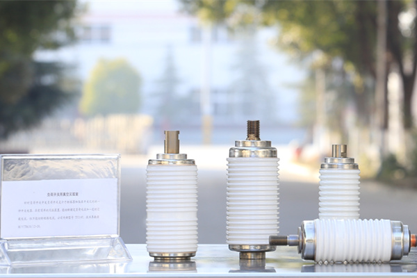 真空開(kāi)關(guān)管接觸點(diǎn)一般采用什么材質(zhì)？